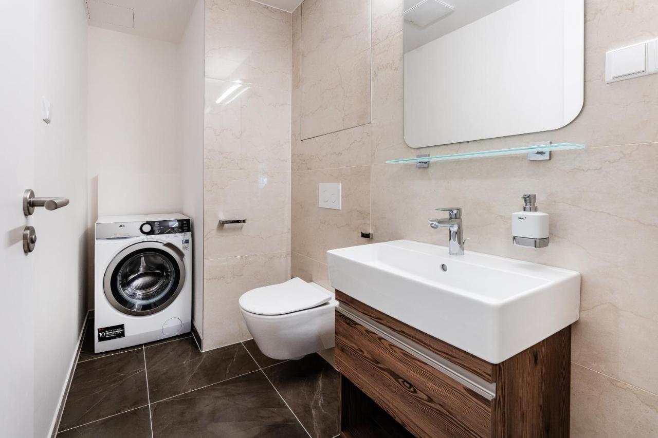 Residence Koubek - Apartmán A121 s infrasaunou Molo Lipno Lipno nad Vltavou Esterno foto